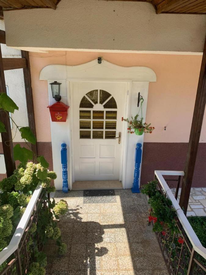 Villa Lakeview Paradise Peštani Εξωτερικό φωτογραφία